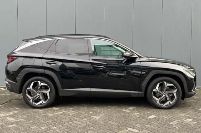 Hyundai Tucson (2024) thumbnail 3
