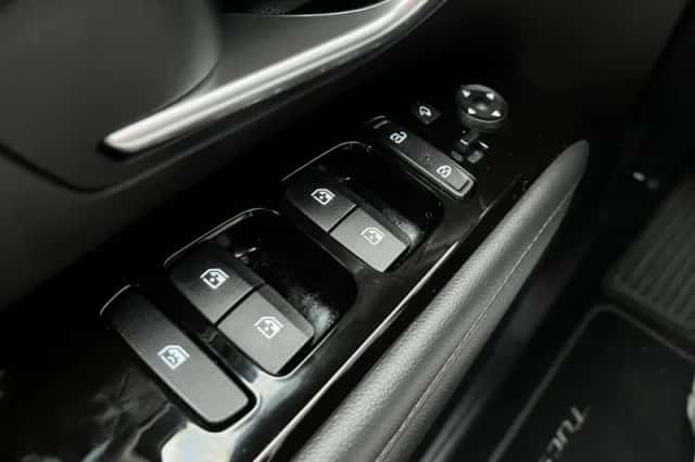 Hyundai Tucson (2024) thumbnail 25