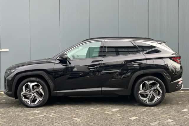 Hyundai Tucson (2024) thumbnail 2