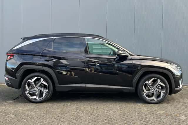 Hyundai Tucson (2024) thumbnail 3