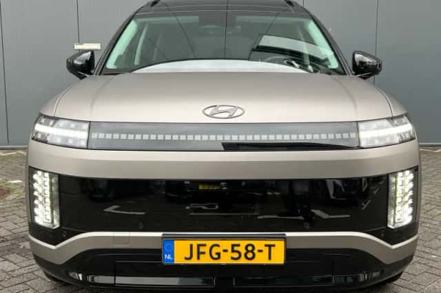 Hyundai Ioniq 9 (2025) thumbnail 4