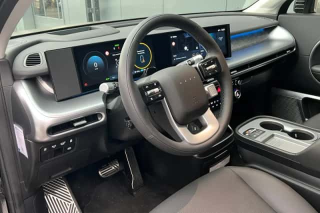 Hyundai Ioniq 9 (2025) thumbnail 9