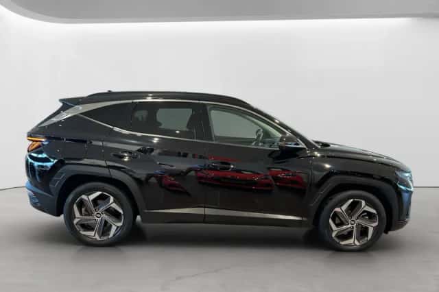 Hyundai Tucson (2024) thumbnail 3