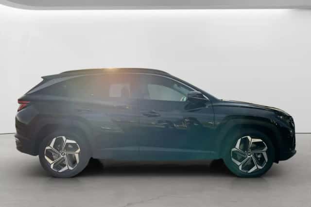 Hyundai Tucson (2024) thumbnail 4