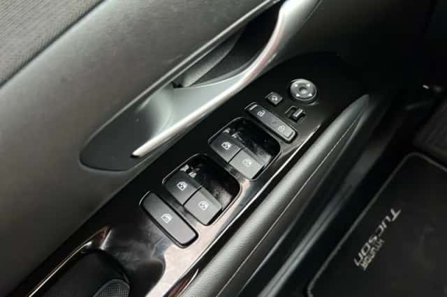 Hyundai Tucson (2024) thumbnail 16
