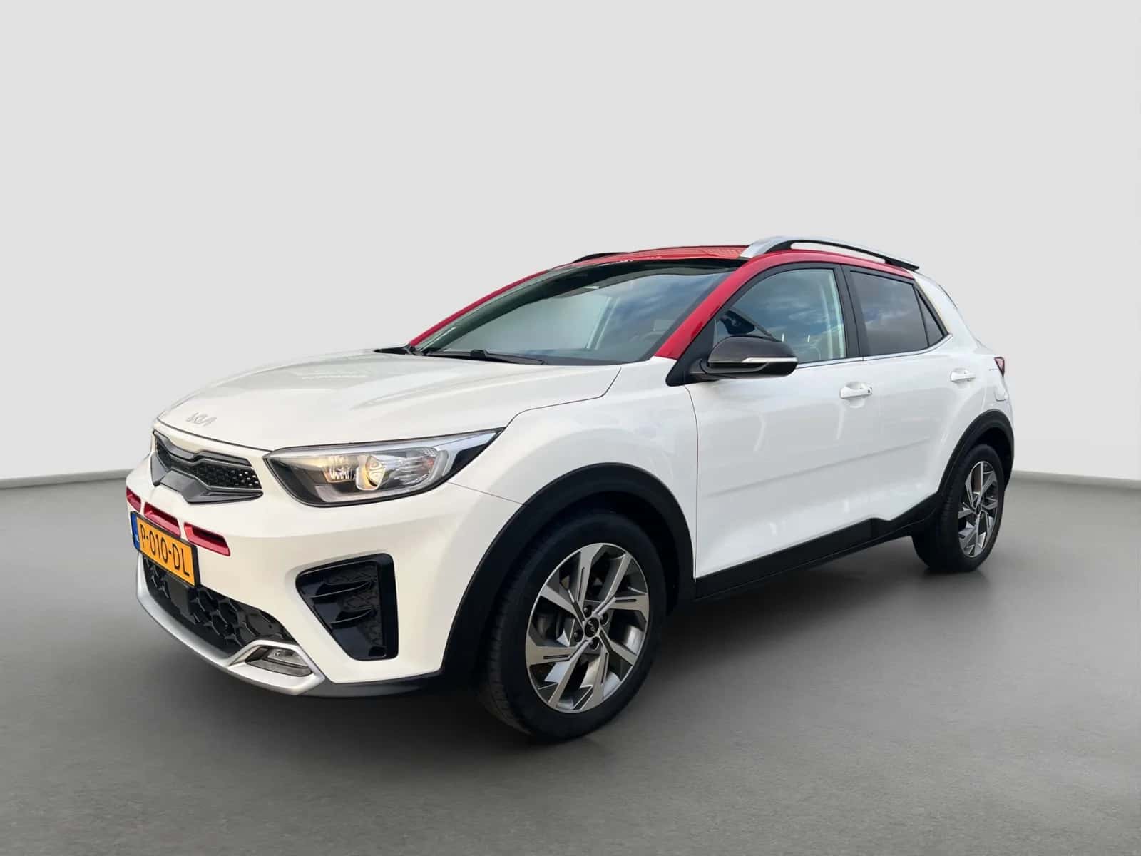 Kia Stonic (2022) — foto 1