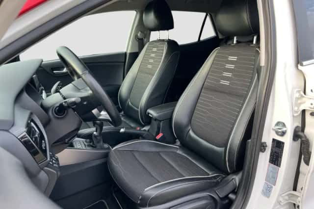 Kia Stonic (2022) thumbnail 13