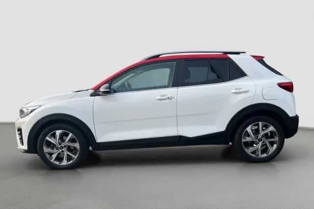 Kia Stonic (2022) thumbnail 3
