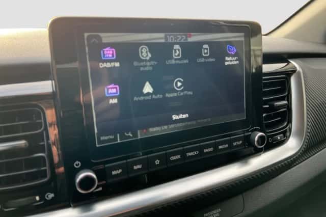 Kia Stonic (2022) thumbnail 24