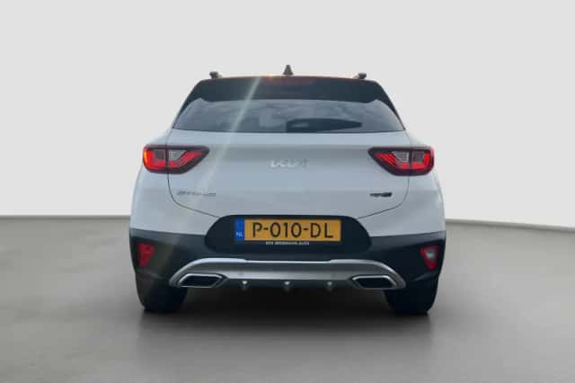 Kia Stonic (2022) thumbnail 8