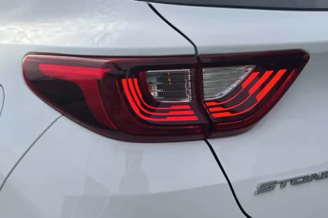 Kia Stonic (2022) thumbnail 10