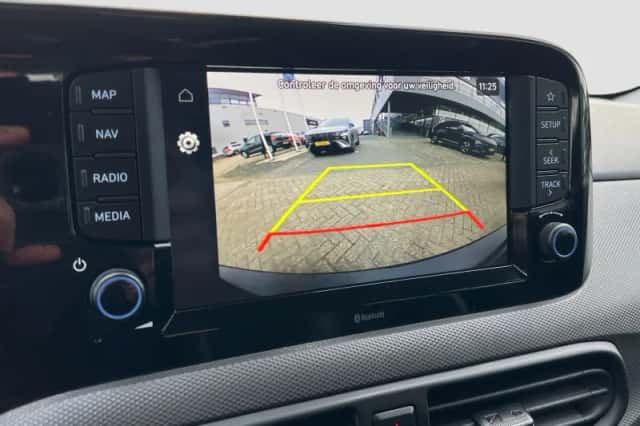 Hyundai i10 (2024) thumbnail 23