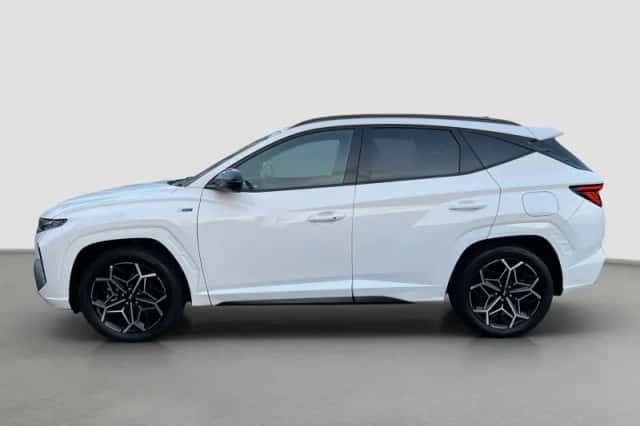 Hyundai Tucson (2024) thumbnail 3