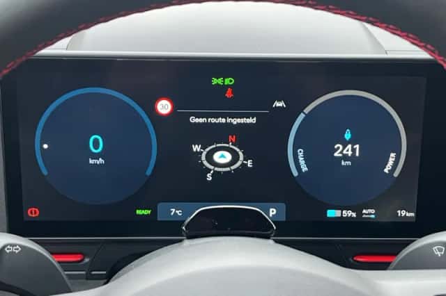 Hyundai Kona Electric (2025) thumbnail 28