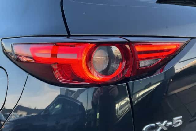 Mazda CX-5 (2021) thumbnail 10