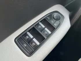 Renault Captur (2020) thumbnail 17