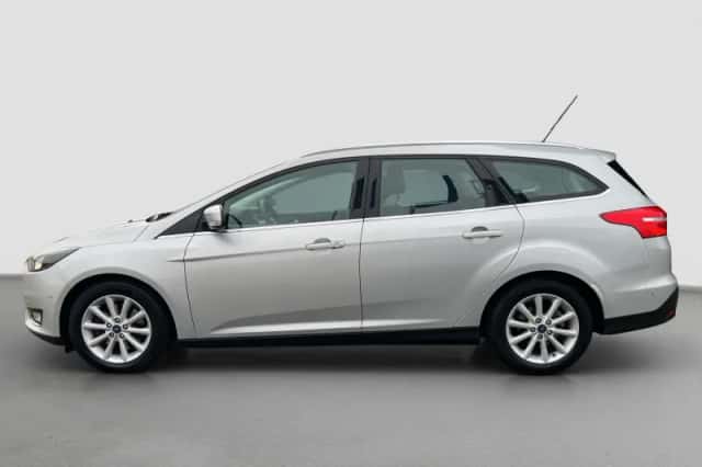 Ford Focus (2017) thumbnail 3