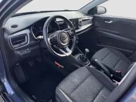 Kia Rio (2018) thumbnail 14