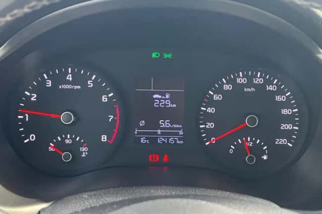 Kia Rio (2018) thumbnail 20