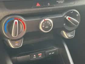 Kia Rio (2018) thumbnail 24