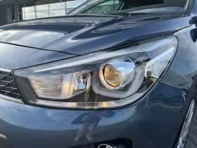 Kia Rio (2018) thumbnail 9