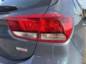 Kia Rio (2018) thumbnail 10