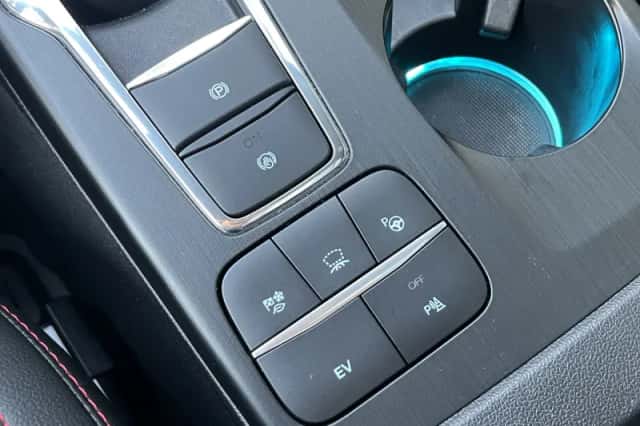 Ford Kuga (2023) thumbnail 26