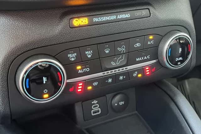 Ford Kuga (2023) thumbnail 31