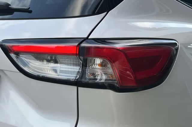 Ford Kuga (2023) thumbnail 34