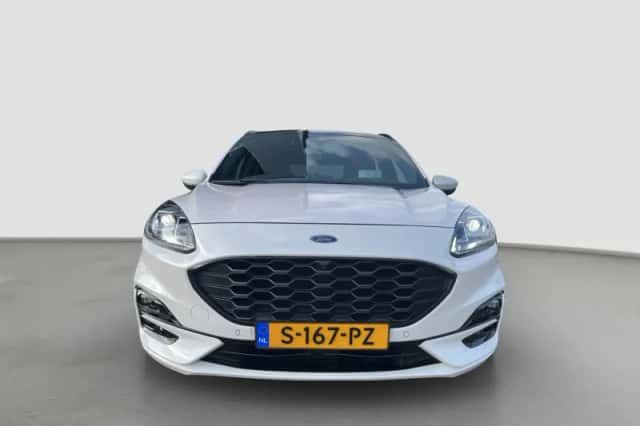 Ford Kuga (2023) thumbnail 7