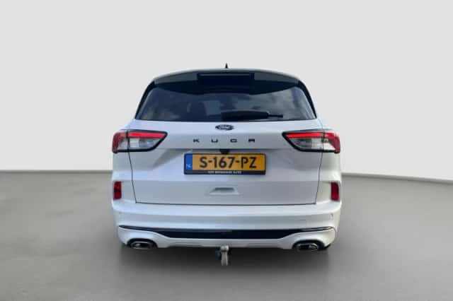 Ford Kuga (2023) thumbnail 8
