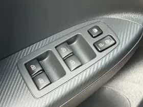 Mitsubishi Eclipse Cross (2024) thumbnail 16
