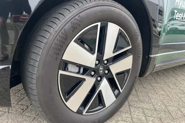 Hyundai Ioniq 9 (2025) thumbnail 8