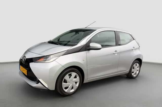 Toyota Aygo (2015) thumbnail 1