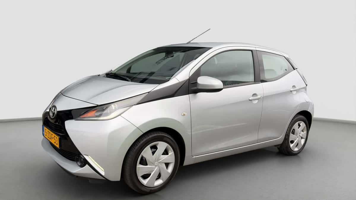 Toyota Aygo (2015) — foto 1