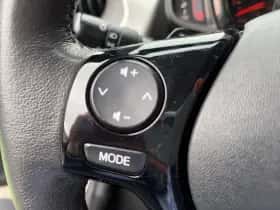 Toyota Aygo (2015) thumbnail 19
