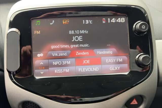 Toyota Aygo (2015) thumbnail 21