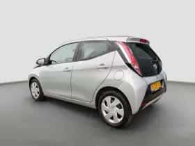 Toyota Aygo (2015) thumbnail 5