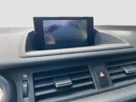 Lexus CT (2017) thumbnail 24