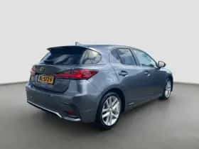 Lexus CT (2017) thumbnail 6