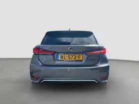 Lexus CT (2017) thumbnail 8