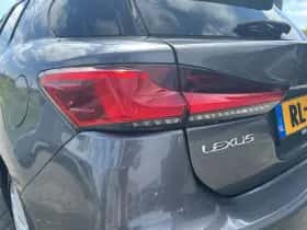 Lexus CT (2017) thumbnail 10