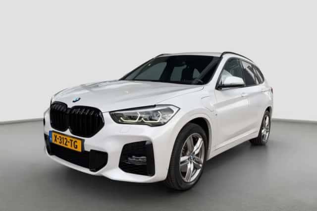 BMW X1 (2021) thumbnail 1