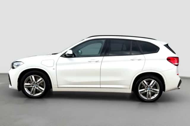 BMW X1 (2021) thumbnail 3