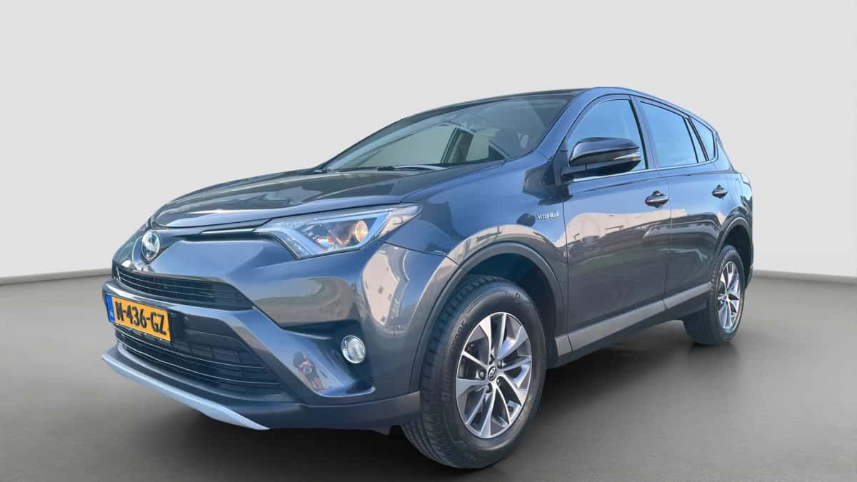 Toyota RAV4 (2018) — foto 1
