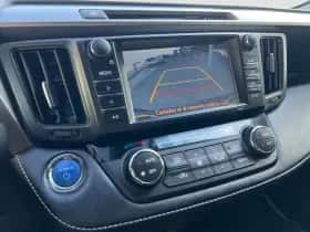 Toyota RAV4 (2018) thumbnail 24