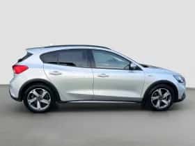 Ford Focus (2019) thumbnail 4