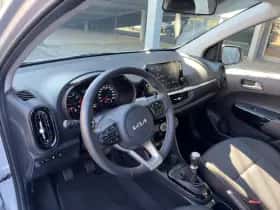 Kia Picanto (2024) thumbnail 16
