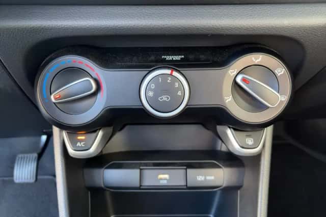 Kia Picanto (2024) thumbnail 27