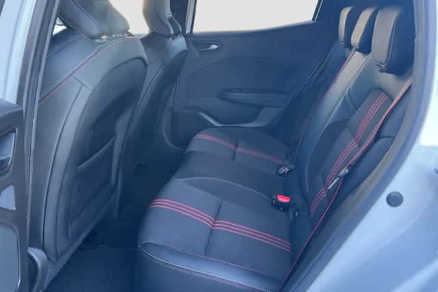 Renault Clio (2019) thumbnail 12